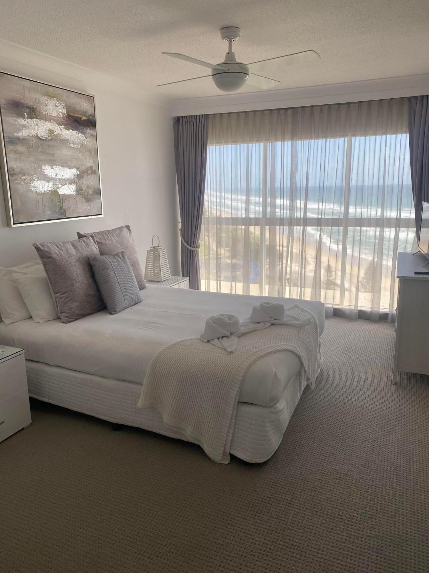 Hi Surf Beachfront Resort Apartments Gold Coast Exterior foto